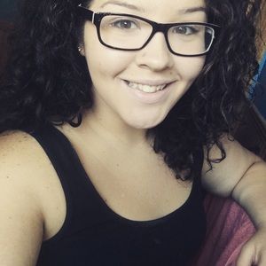 Meet your Posher, Rachel