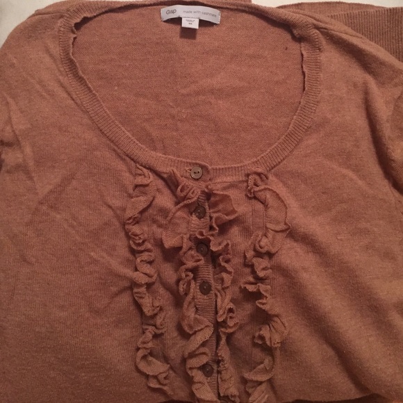 Light weight long sleeve sweater