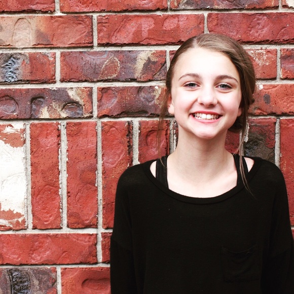 Meet your Posher, Taylor - Picture 1 of 1