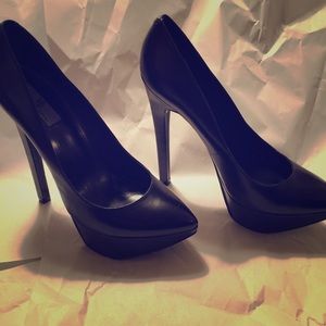Stylish Classic Platform Pump