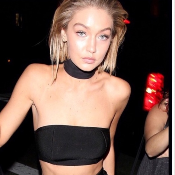 HP ๐ Sale! ๐ Wide velvet choker - Picture 3 of 4