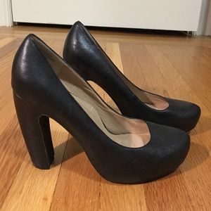 black leather Seychelles heels