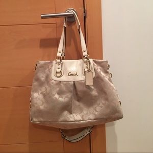 Looking for a used Coach Bag??