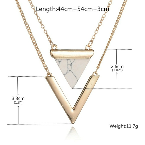 LAST ONE  NWT GEOMETRIC TRIANGLE NECKLACE - Picture 7 of 7