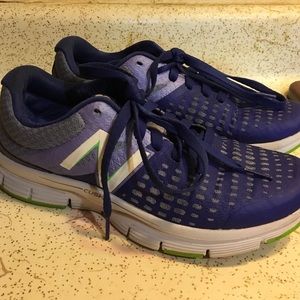 New Balance Sneaker
