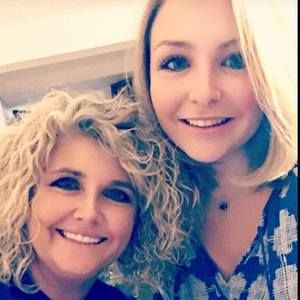 Meet your Posher, Lily