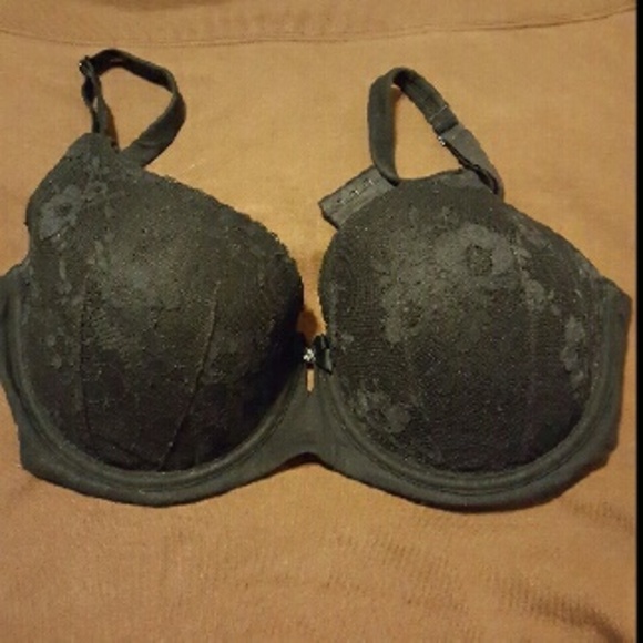 Victoria's Secret Bra  (34 ddd)