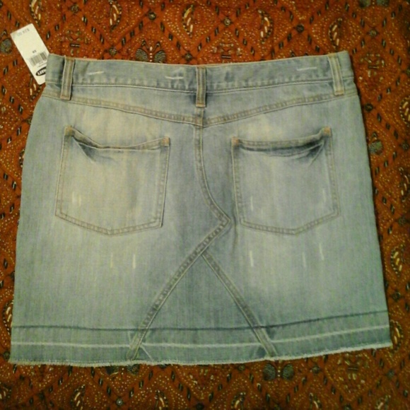 Skirt - Picture 2 of 2