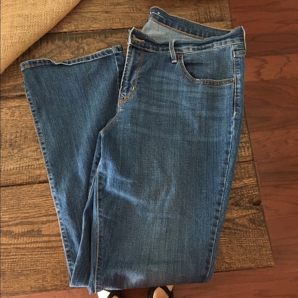 Boot cut jeans