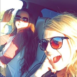 Meet your Posher, Molly