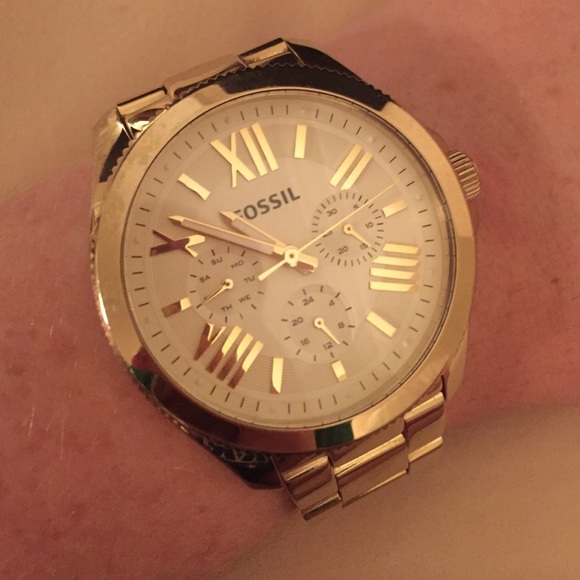 Boyfriend style Gold fossil watch for women