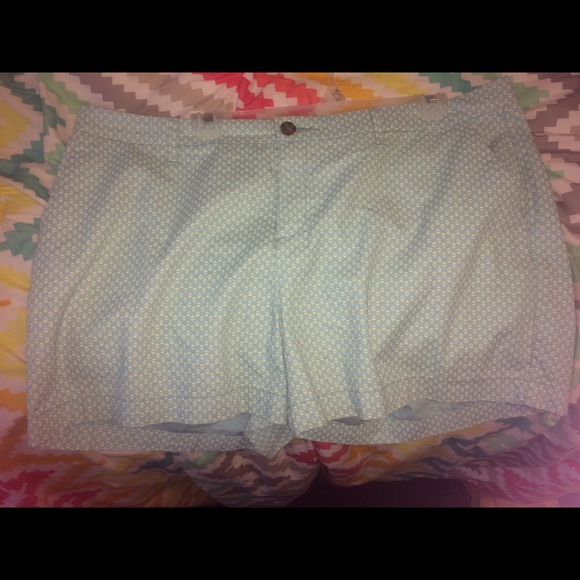 OLD NAVY SHORTS