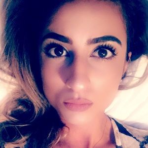Meet your Posher, Sahar