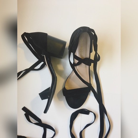 Bamboo Lace Up Chunky Heel Sandal 👡