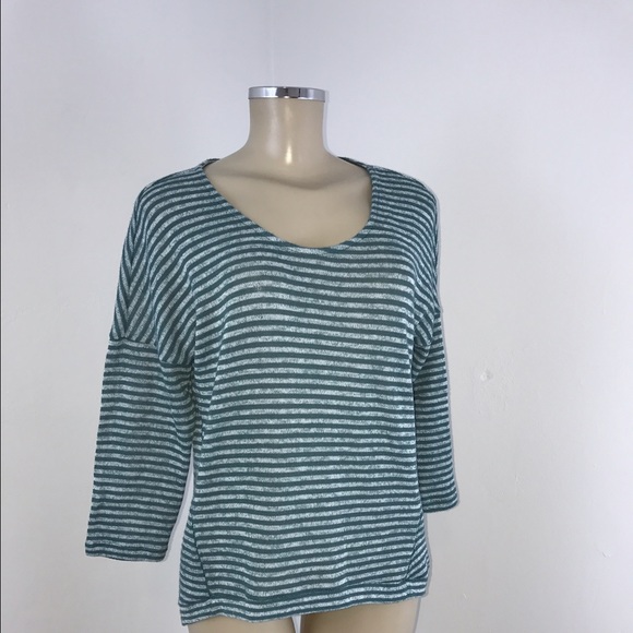 A.n.a. Lightweight top size medium