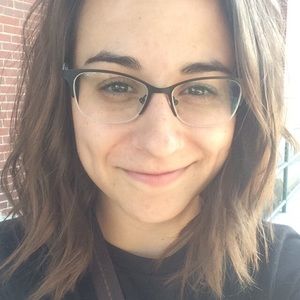 Meet your Posher, Julia