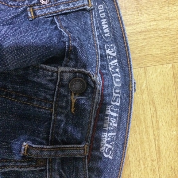 Vintage looking old navy jeans - Picture 2 of 3