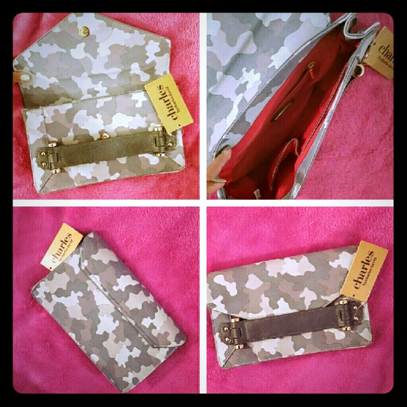 ~ Cool Charles David Clutch ~