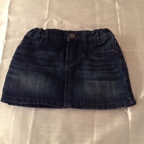 Gap Jean skirt size 2T