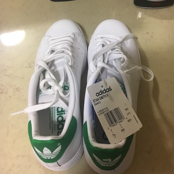 Never worn Stan Smith II adidas sneakers