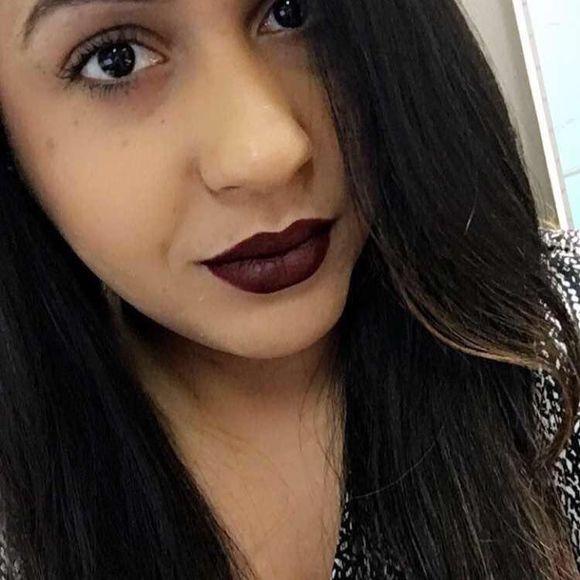 Meet your Posher, Cheryl - Picture 1 of 1