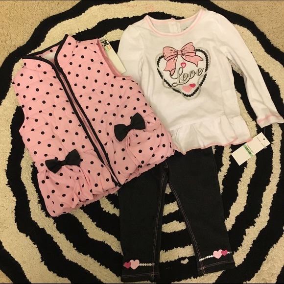 New 3 pc girl outfit: puffer vest, leggings, top
