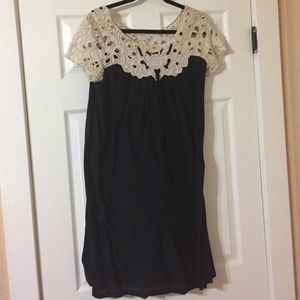 Beautiful loose dress with embroidered top!