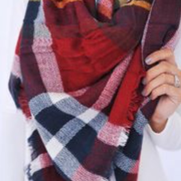 Tartan plaid blanket scarf 🍁🍂 brand new