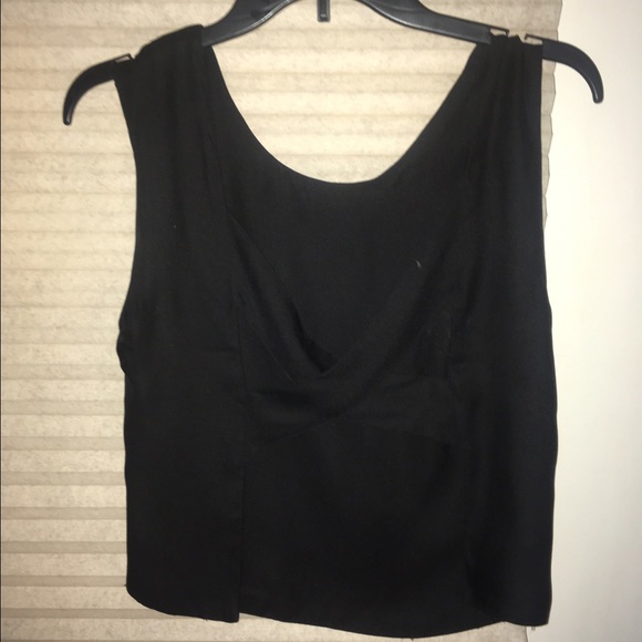 Black cropped top RVCA