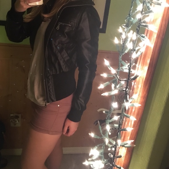 Cute leather jacket - Picture 2 of 4
