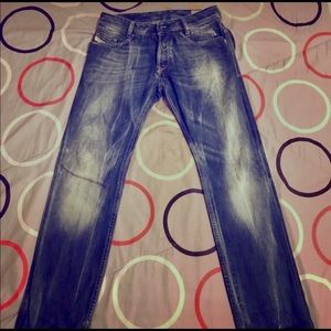Men's Diesel distressed jeans