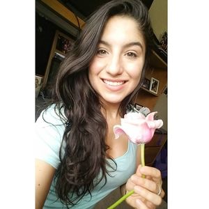 Meet your Posher, Vanessa