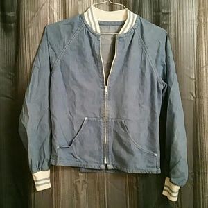 Vintage Relaxed Jean Jacket!