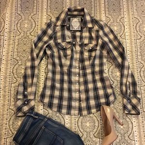 Guess Jeans Flannel 😬❤️