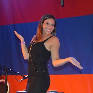 Meet your Posher, Kenar