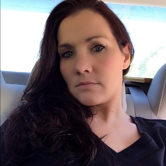 Meet your Posher, Andi - Picture 1 of 1