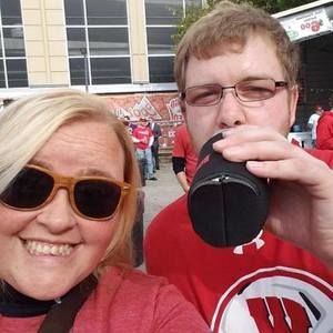 Meet your Posher, Ellen