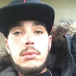 Meet your Posher, Ethan