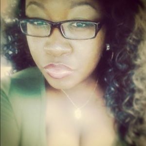 Meet your Posher, Kiera