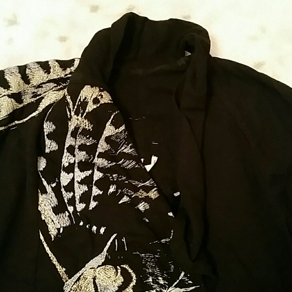 Black cotton top Canadian designer w/embroidery - Picture 2 of 4