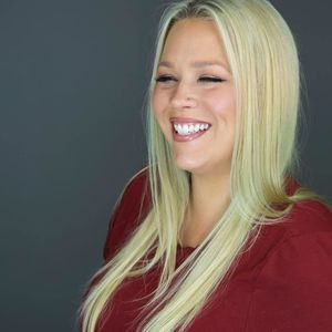 Meet your Posher, Lisa