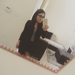 Meet your Posher, Maria