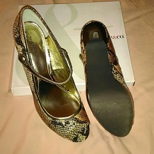 Platform shoes