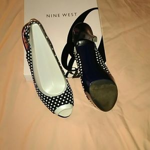 Nine West navy blue polka dot platform