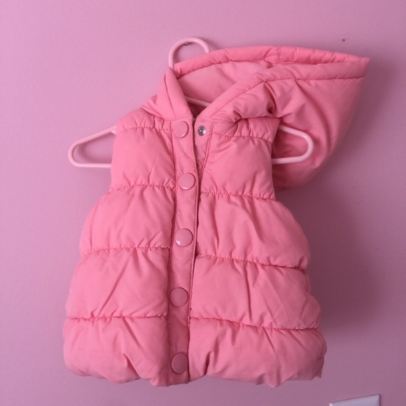 Gymboree vest sz12-24 months melon color Gourgeous