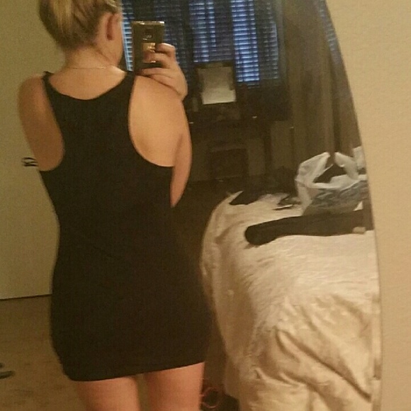 Little black dress - Picture 4 of 4