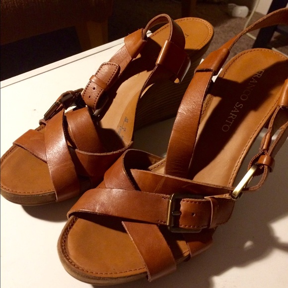 Adorable tan wedge heels! Size 10