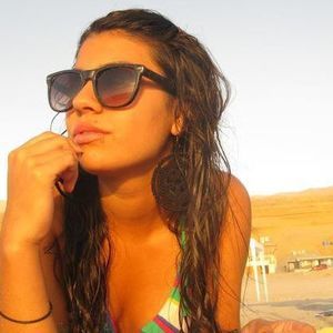 Meet your Posher, Mia