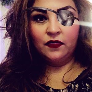 Meet your Posher, Carmen