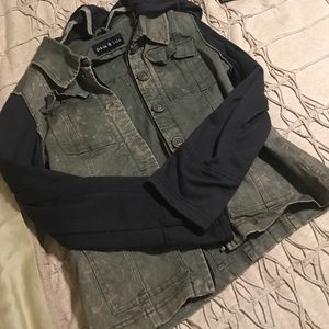 Army green sweatshirt\ jacket